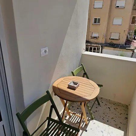 Roshel's Apartment, Modern And Comfy Flat In The Boulevard Lägenhet